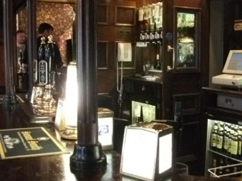Angel01. (Pub, Bar). Published on 15-07-2016 