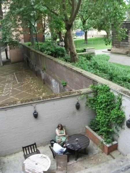 Angel View of 'garden' more backyard adj St Giles churchyard. (Pub, Garden). Published on 15-07-2016