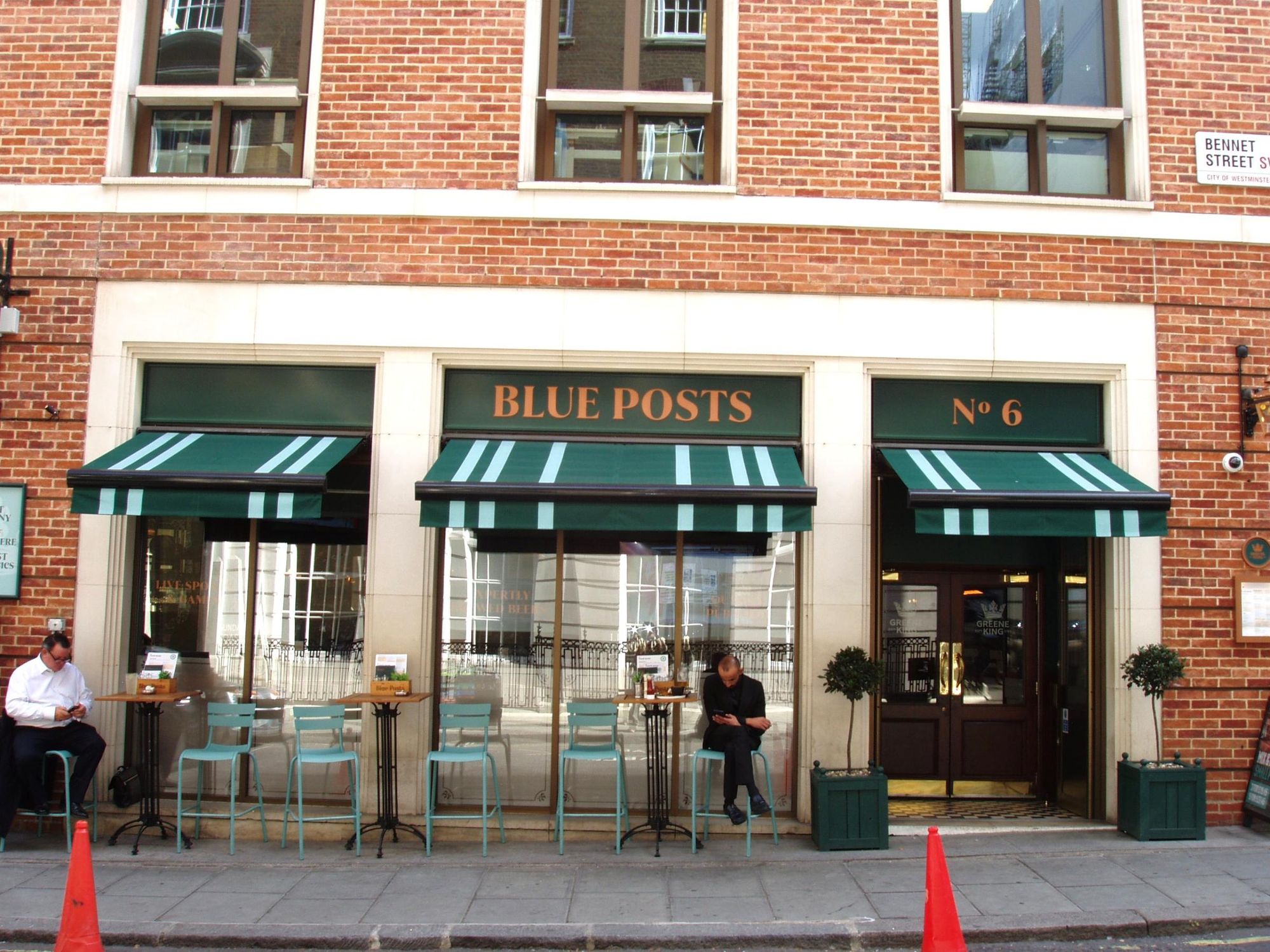 Blue Posts St James 2026. (Pub, External). Published on 01-09-2026