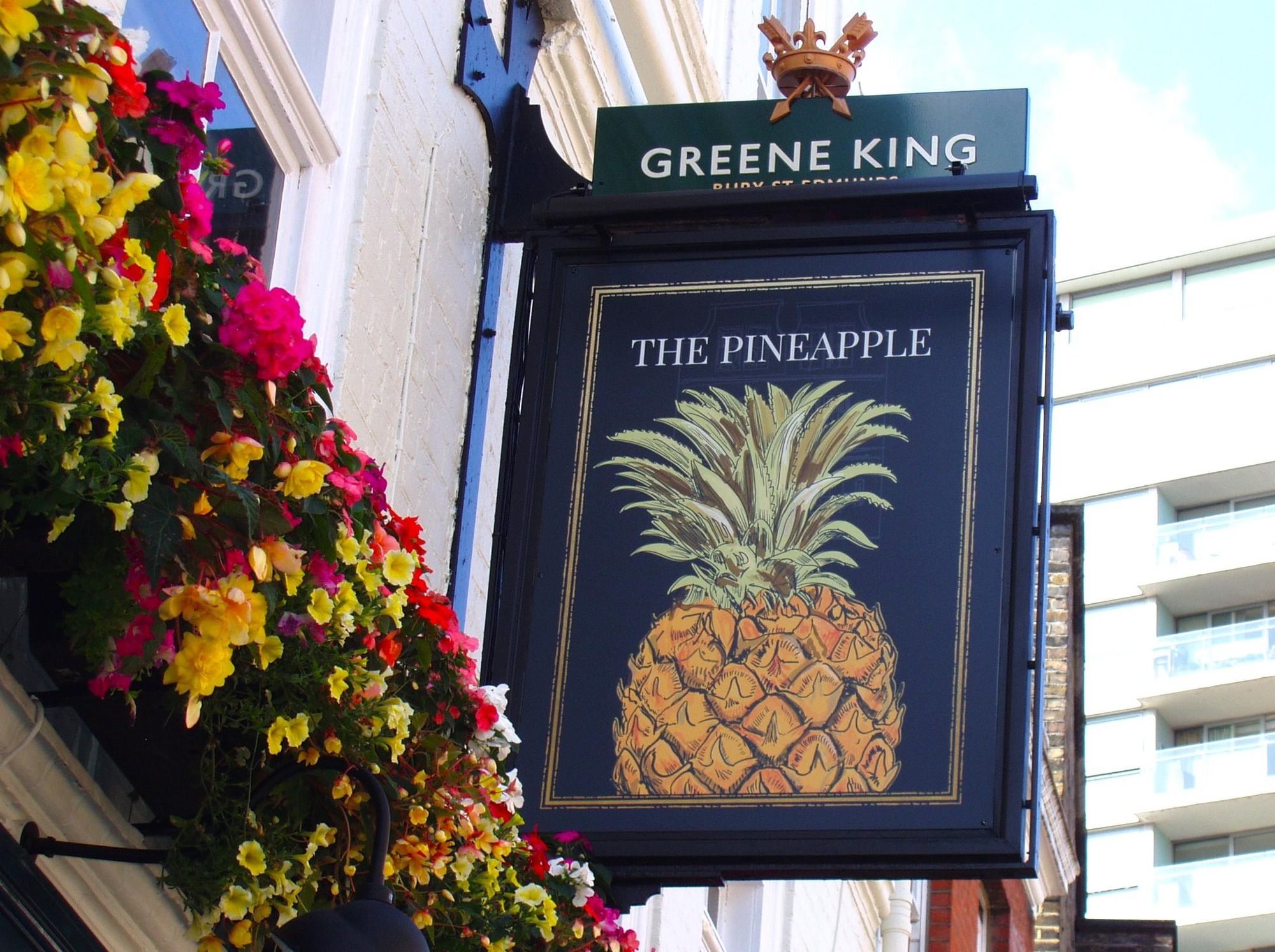 Pineapple-3 Aug 2024. (Pub, External, Sign). Published on 25-08-2024