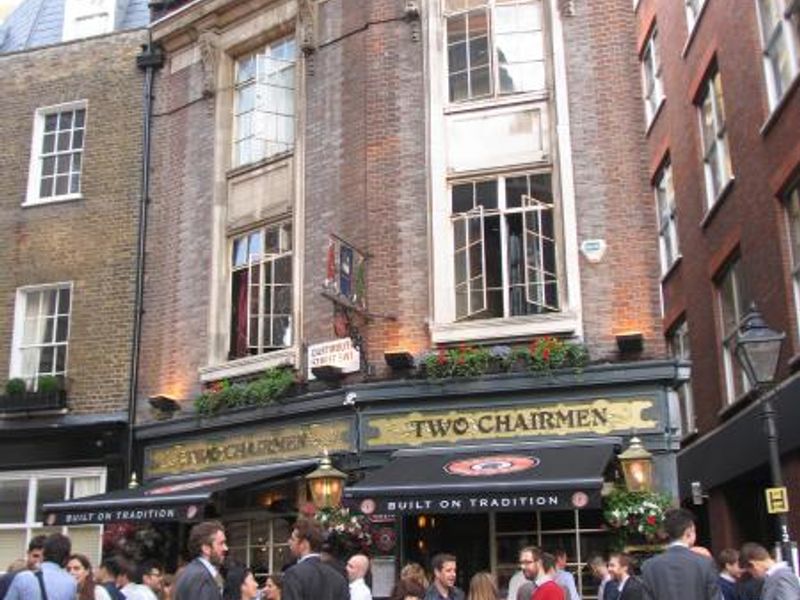 (Pub, External, Customers). Published on 25-08-2013 
