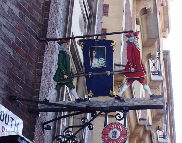 Two Chairmen SW1-sign Sept 2015. (Pub, External, Sign). Published on 20-09-2015