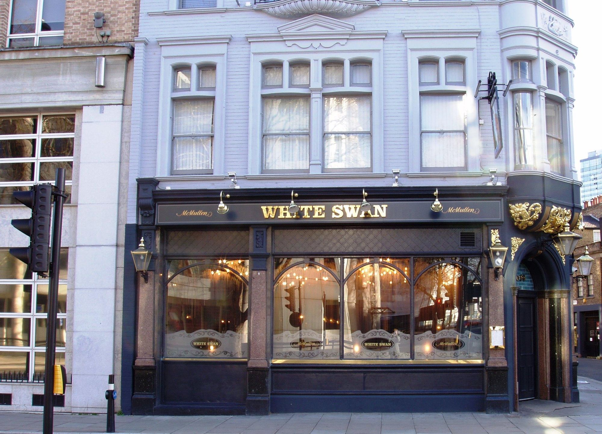 White Swan SW1-2 Mar 2019. (Pub, External). Published on 17-03-2019