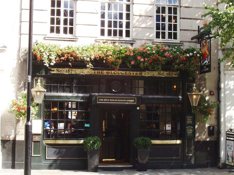 Gloucester SW1 Sep 2017. (Pub, External). Published on 14-09-2017