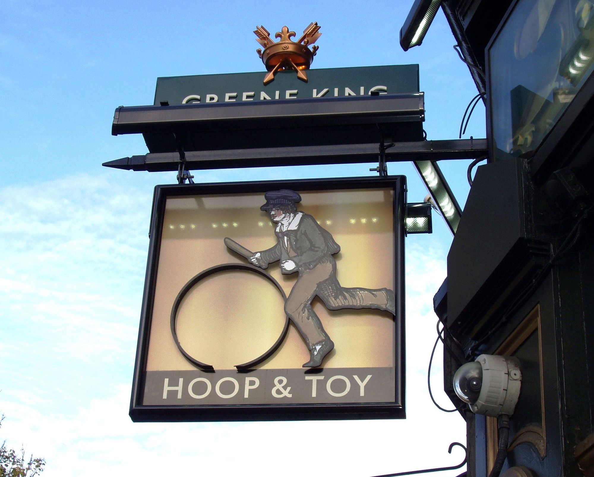 Hoop & Toy SW7 sign Nov 2017. (Pub, External, Sign). Published on 19-11-2017