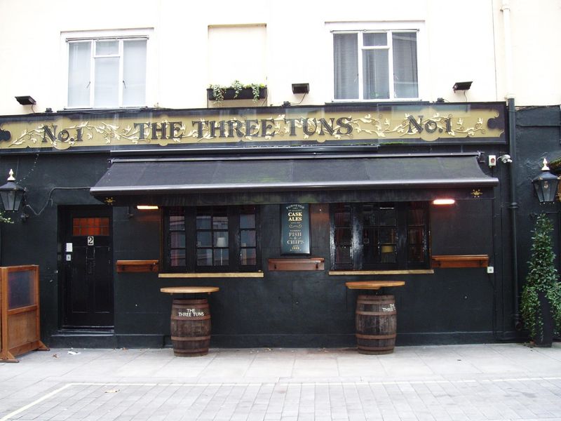 Three Tuns Marylebone-3 Feb 2022. (Pub, External, Key). Published on 20-02-2022