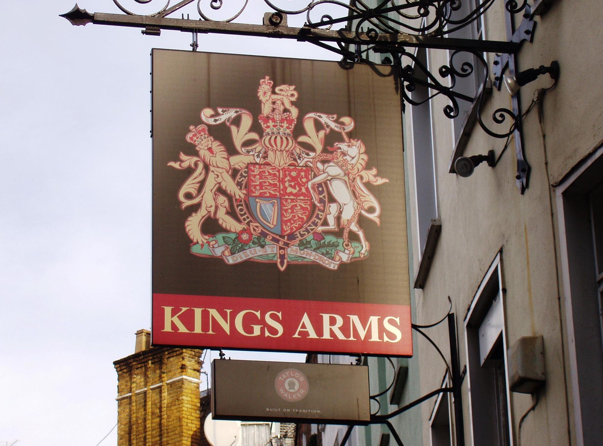 Kings Arms W1 sign. (Pub, External, Sign). Published on 05-02-2017