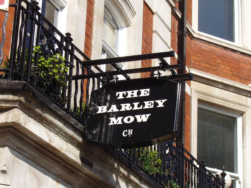 Barley Mow sign Mayfair Apr 2023. (Pub, External, Sign). Published on 09-04-2023 