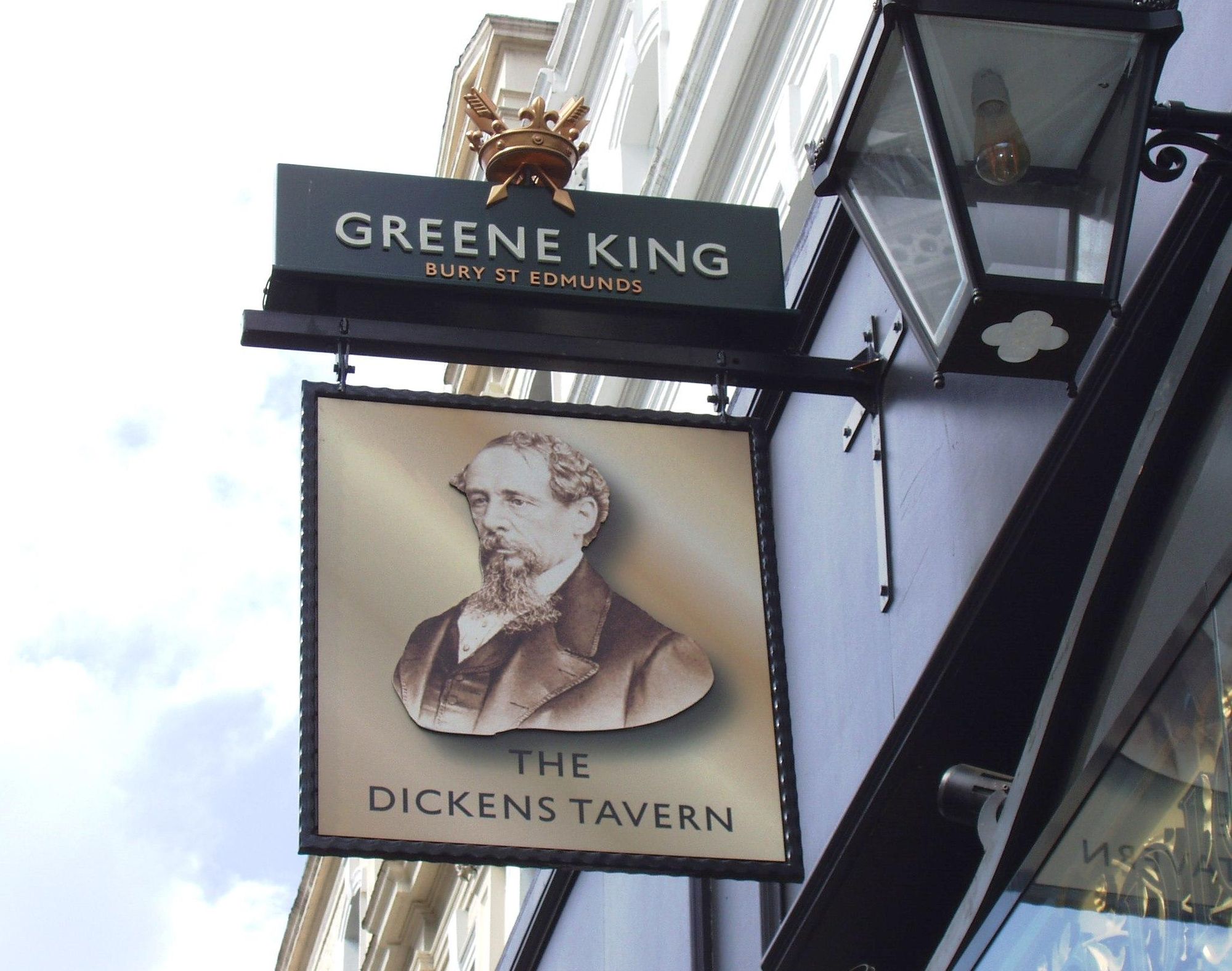 Dickens Tavern W2 sign July 2018. (Pub, External, Sign). Published on 26-07-2018