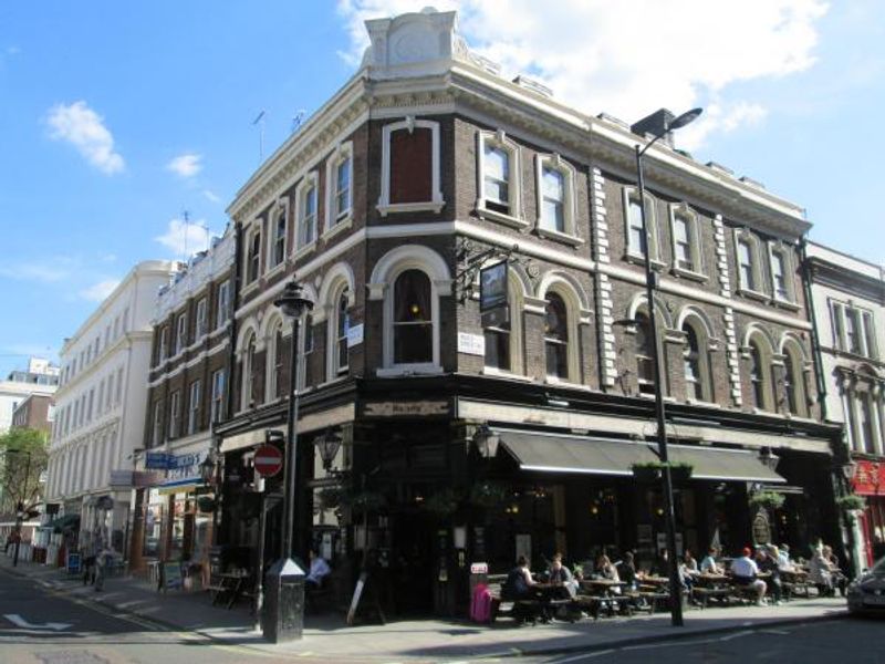 Photo date: May 2013. (Pub, External). Published on 09-08-2013 