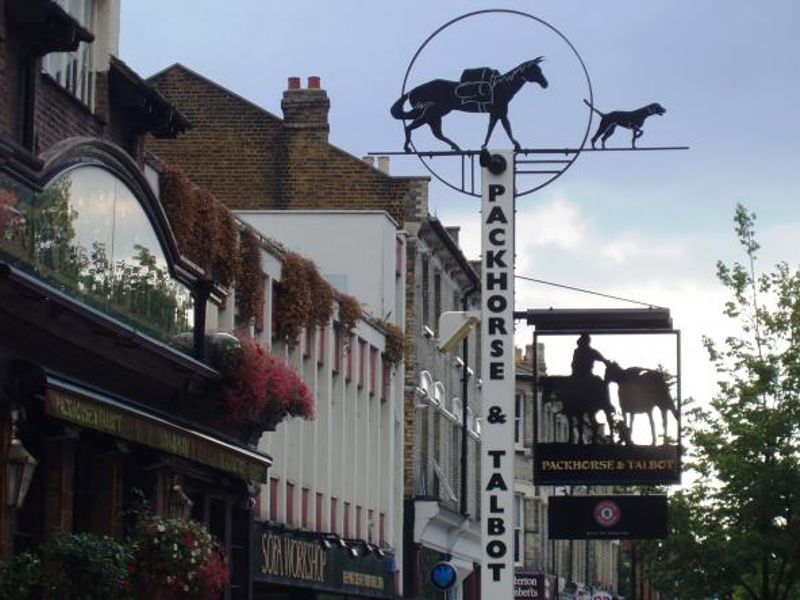 Chiswick, Packhorse & Talbot sign. (Pub, External, Sign). Published on 25-08-2013