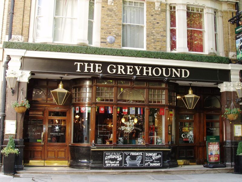 Greyhound W8-1 July 2018. (Pub, External, Key). Published on 01-07-2018