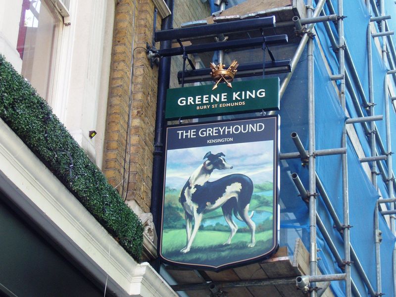 Greyhound W8-2 July 2018. (Pub, External, Sign). Published on 01-07-2018 