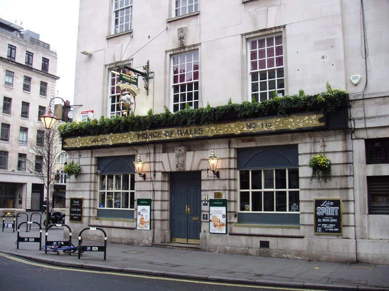 Prince of Wales WC2-2 Jan 2017. (Pub, External). Published on 08-01-2017 