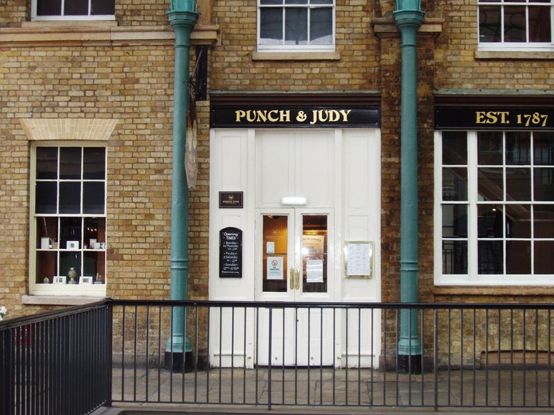 Punch & Judy WC2-3 Sep 2017. (Pub, External). Published on 17-09-2017 