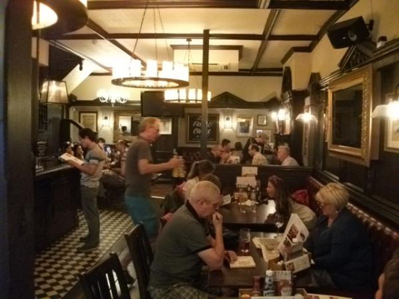Internal view. (Pub, Bar, Customers). Published on 08-08-2015 