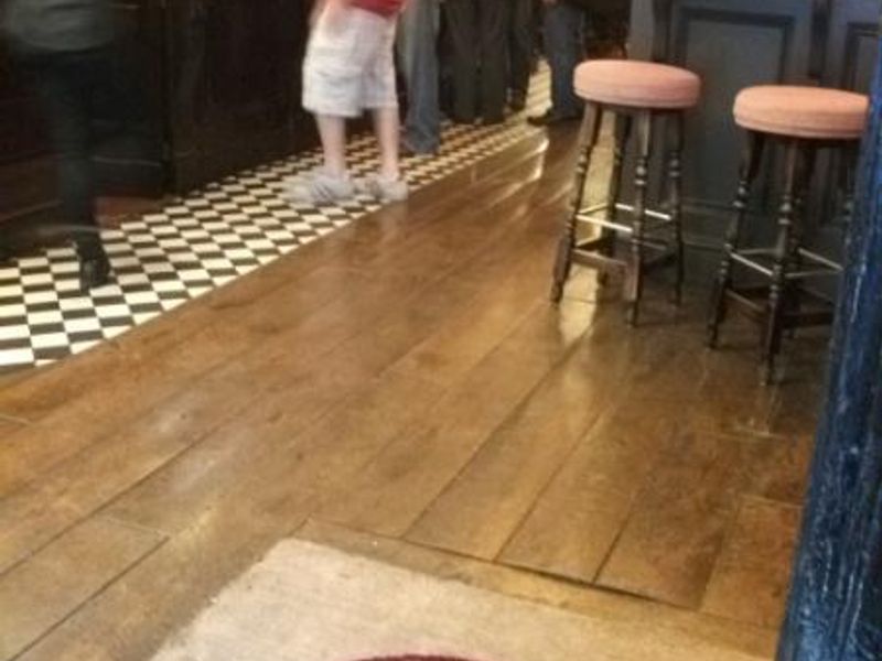 Internal view from front door. (Pub, Bar). Published on 08-08-2015 