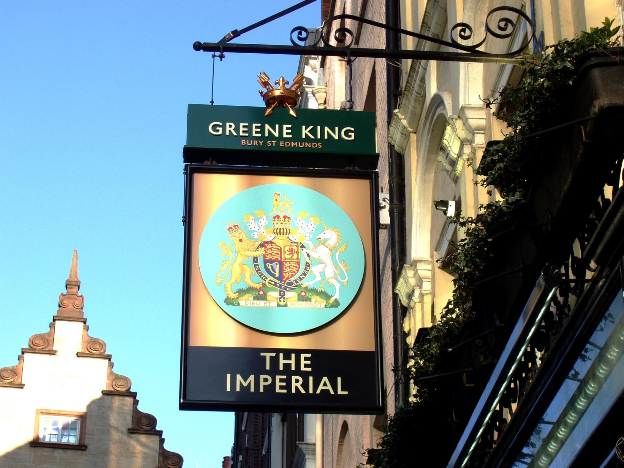 Imperial WC2-sign in 2018. (Pub, External, Sign). Published on 25-02-2018