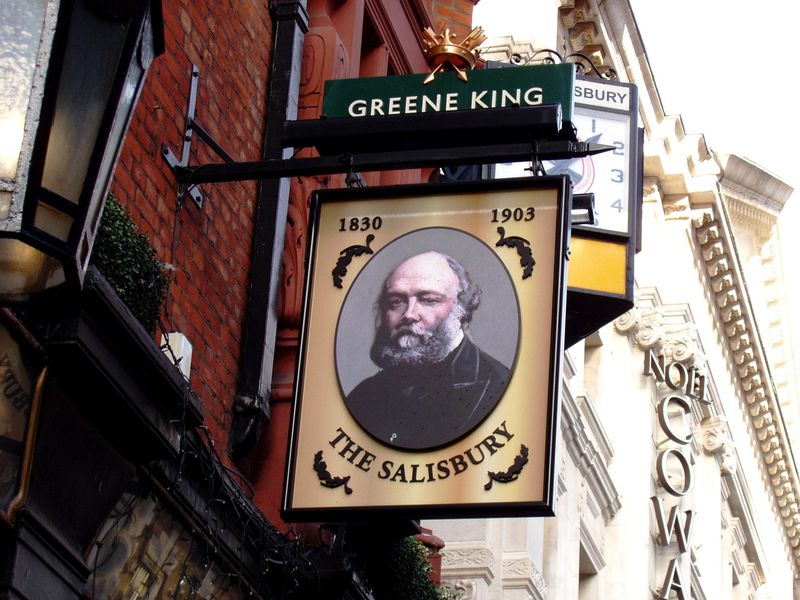 Salisbury WC2 sign. (Pub, External, Sign). Published on 12-01-2020 