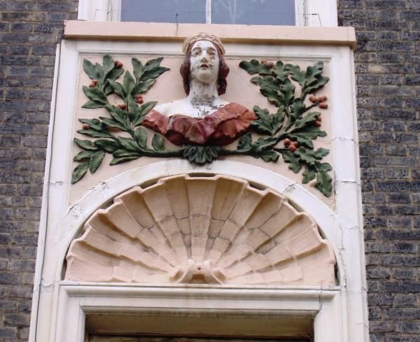 Queens Head SW3 wall. (Pub, External, Sign). Published on 25-09-2014