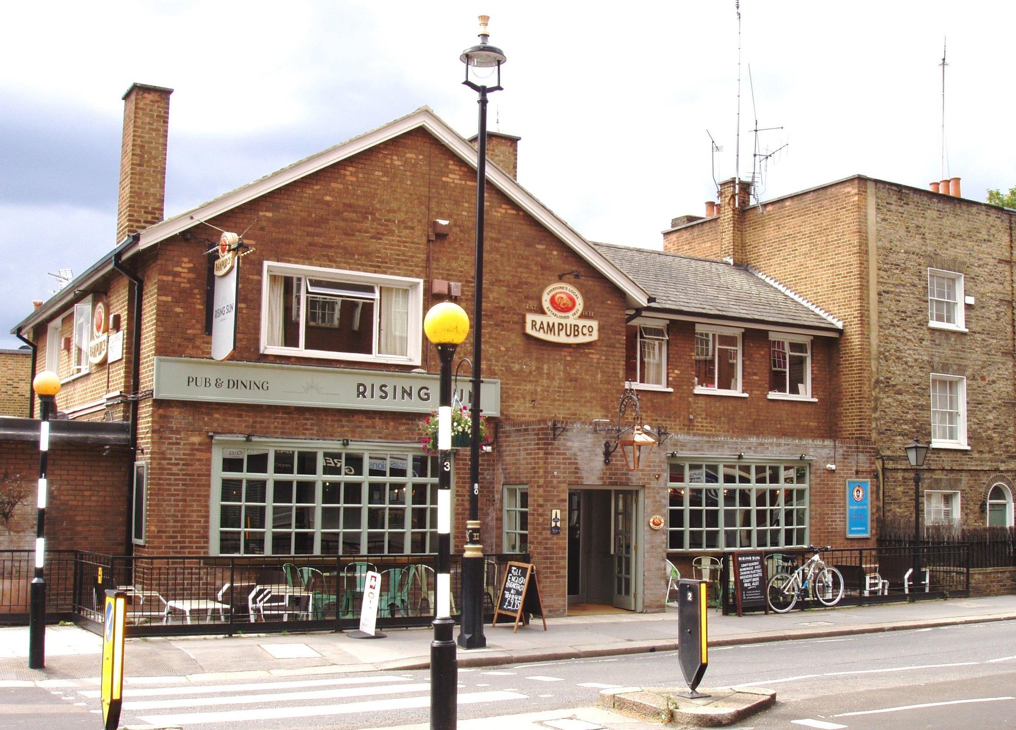 Rising Sun SW1 June 2019. (Pub, External, Key). Published on 10-06-2019