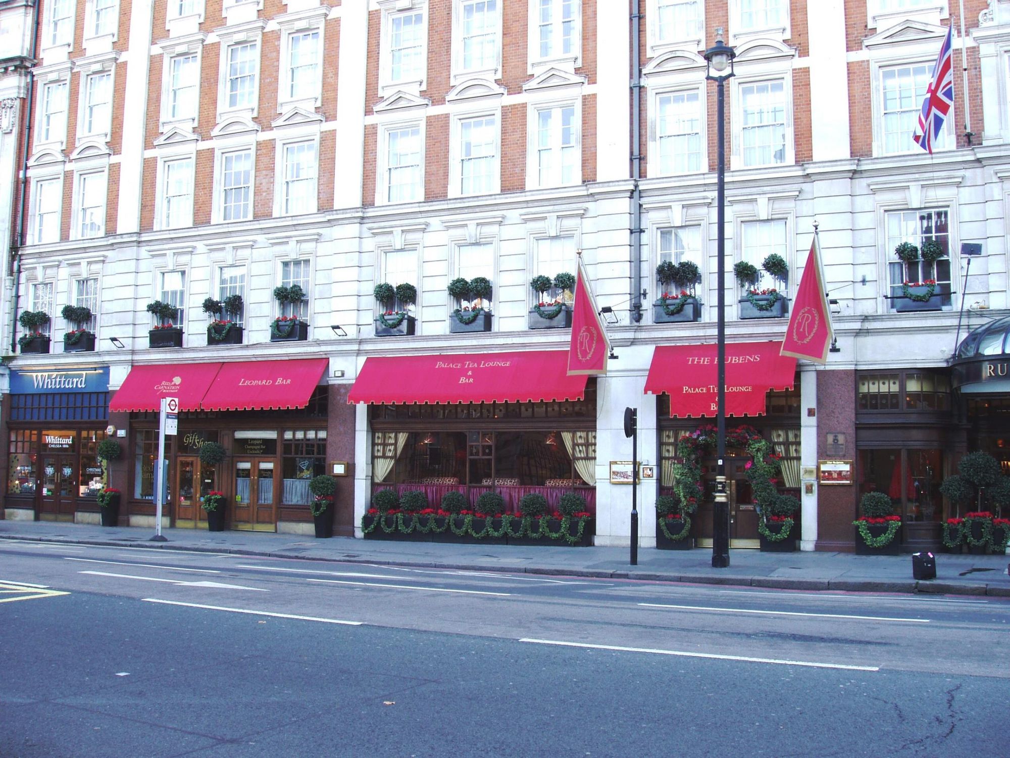 Cavalry Bar Rubens Hotel SW1-2 Nov 2017. (Pub, External). Published on 05-11-2017