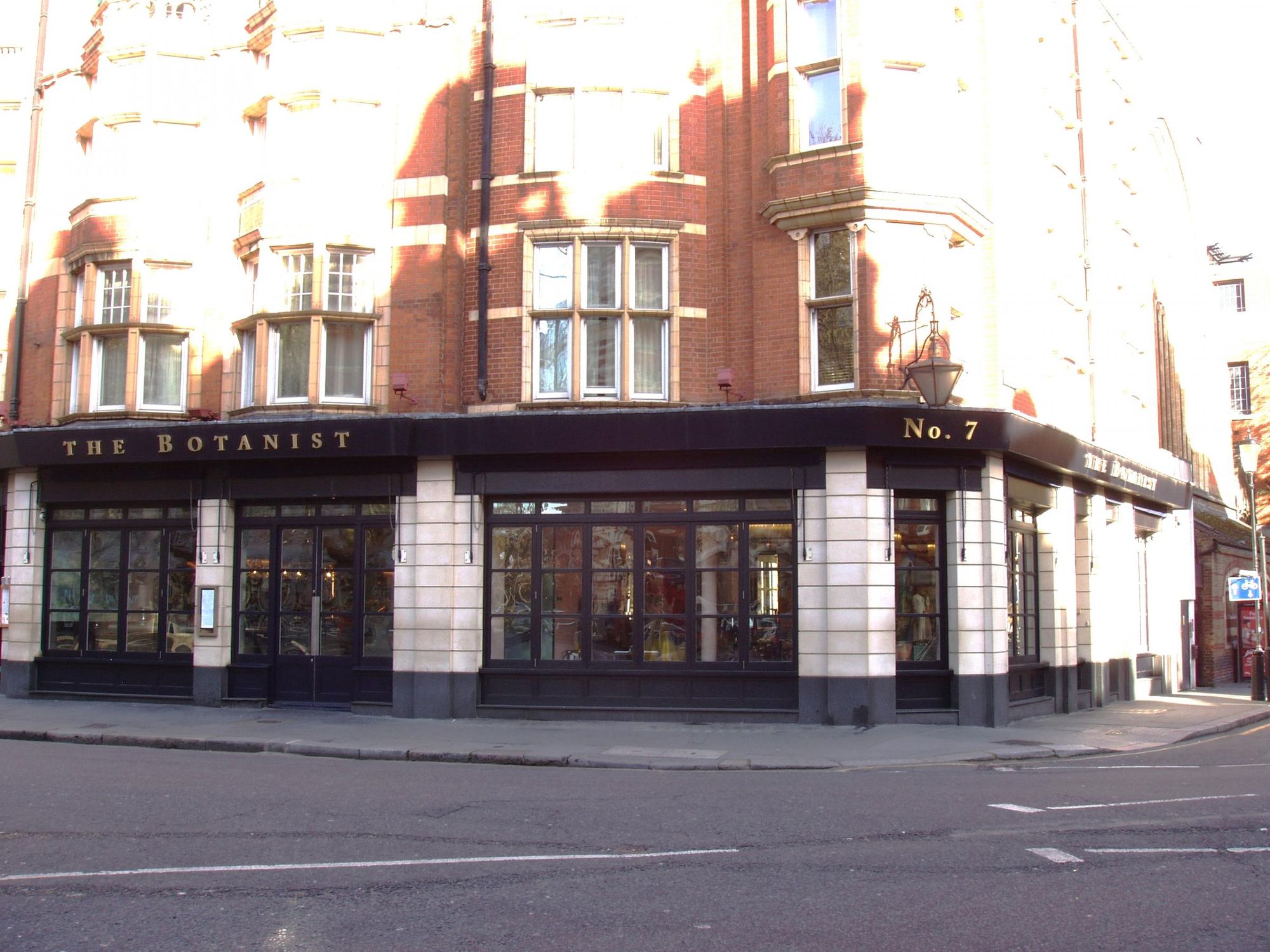 Botanist SW1-1 April 2022. (Pub, External, Key). Published on 10-04-2022
