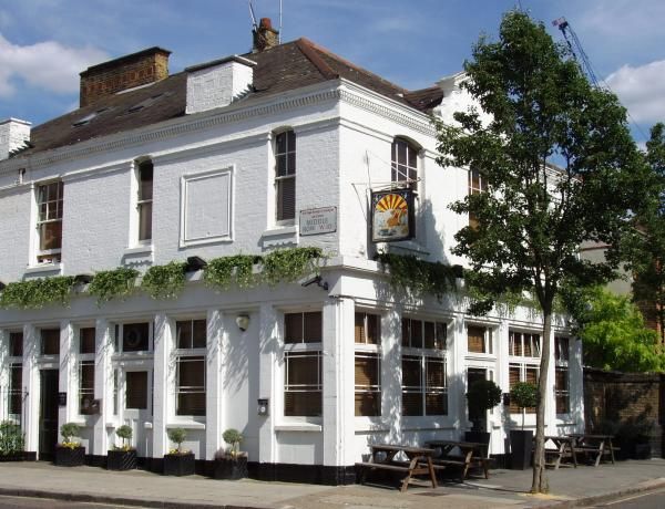 Chilled Eskimo. (Pub, External, Key). Published on 20-08-2013
