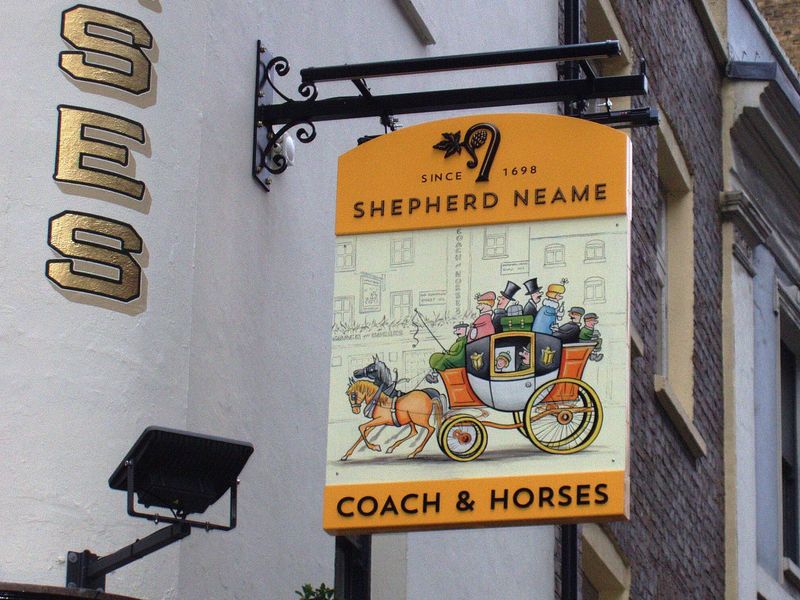 Coach & Horses W1D-3 Jan 2020. (Pub, External, Sign). Published on 01-01-2020