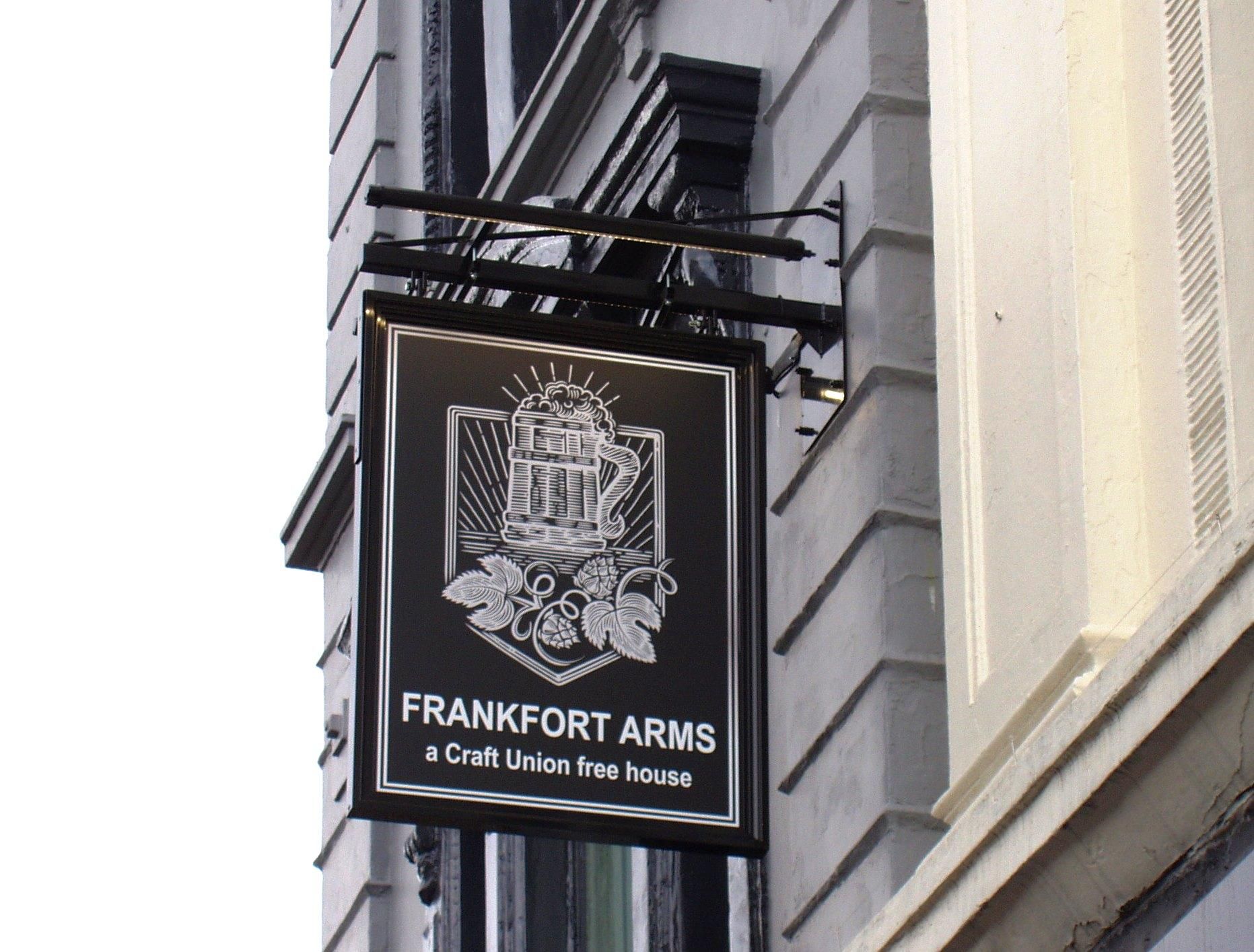 Frankfort Arms W9 swingsign. (External, Sign). Published on 04-06-2019