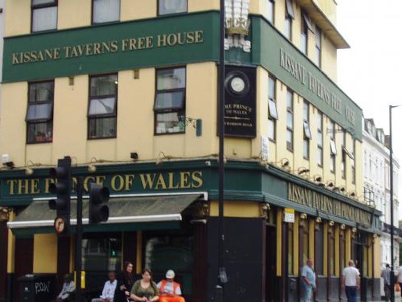Maida Hill, PrinceofWales2. (Pub, External, Key). Published on 06-08-2013