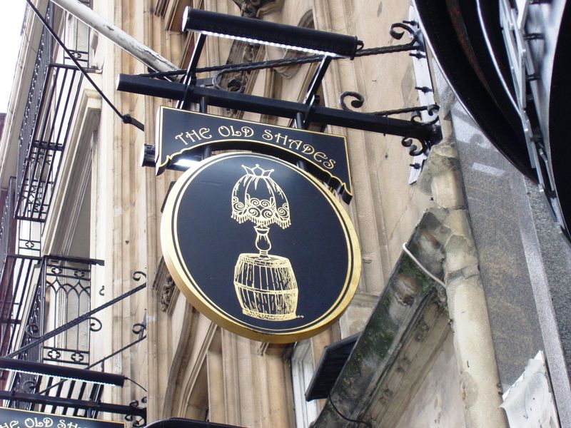 Old Shades SW1 sign Oct 2017. (Pub, External, Sign). Published on 09-10-2017