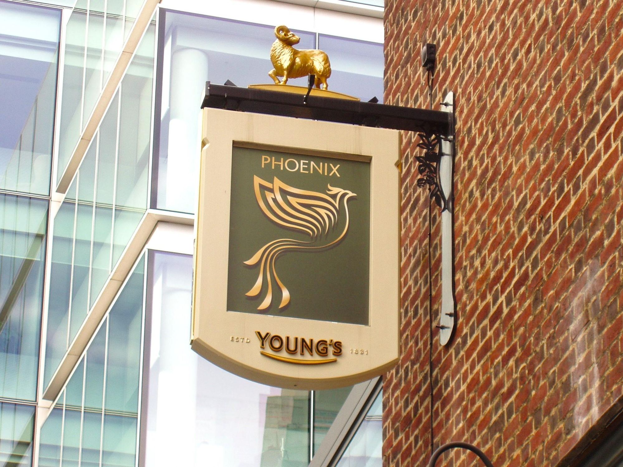Phoenix Victoria-2 April 2024. (Pub, External, Sign). Published on 14-04-2024