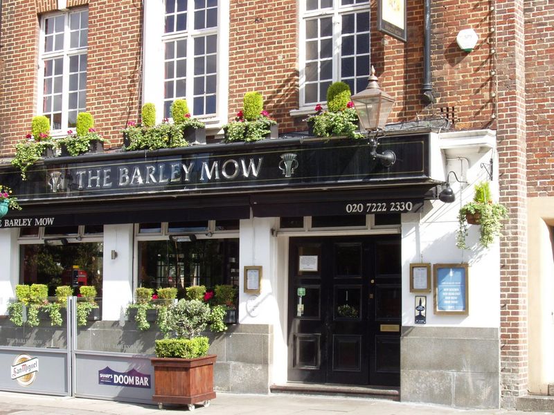 Barley Mow SW1-2 May 2017. (Pub, External). Published on 14-05-2017 