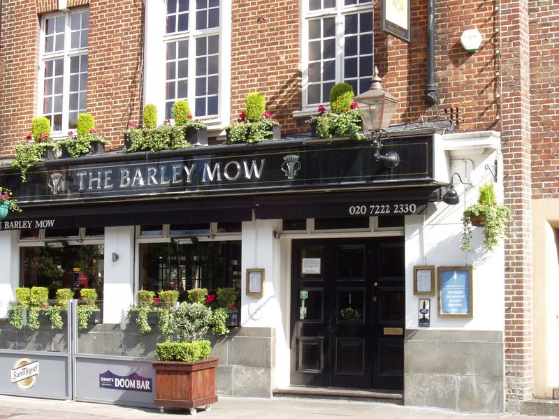 Barley Mow SW1-2 May 2017. (Pub, External). Published on 14-05-2017