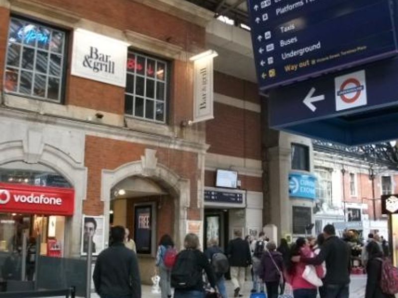 Sports Bar from station. (Pub, External, Sign). Published on 17-04-2014