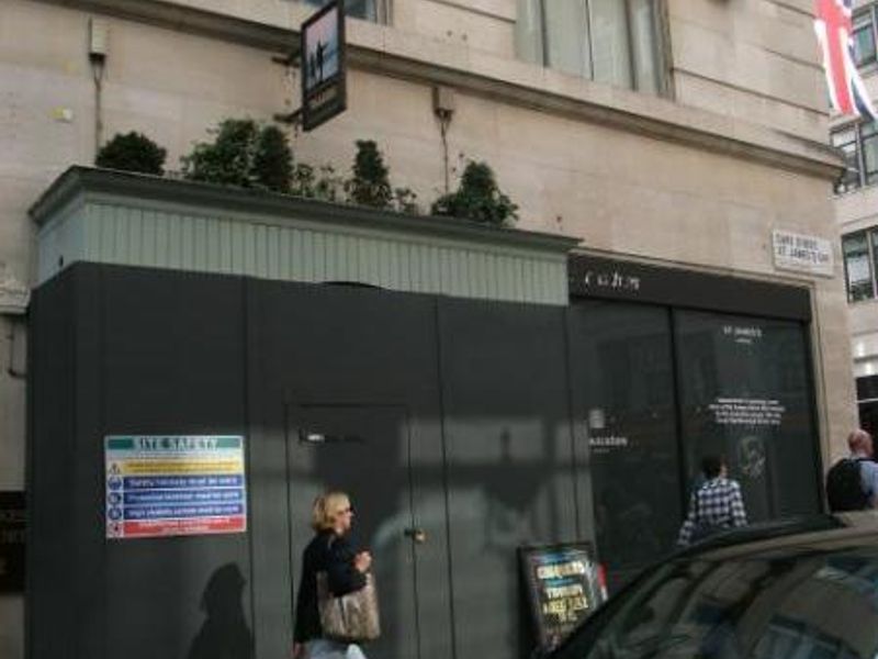 closed July 2016. (External, Sign, Key). Published on 28-07-2016
