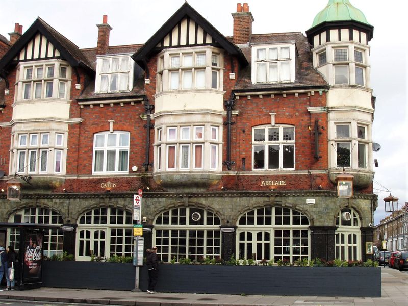 Queen Adelaide W12-2 Jan 2022. (Pub, External). Published on 02-01-2022