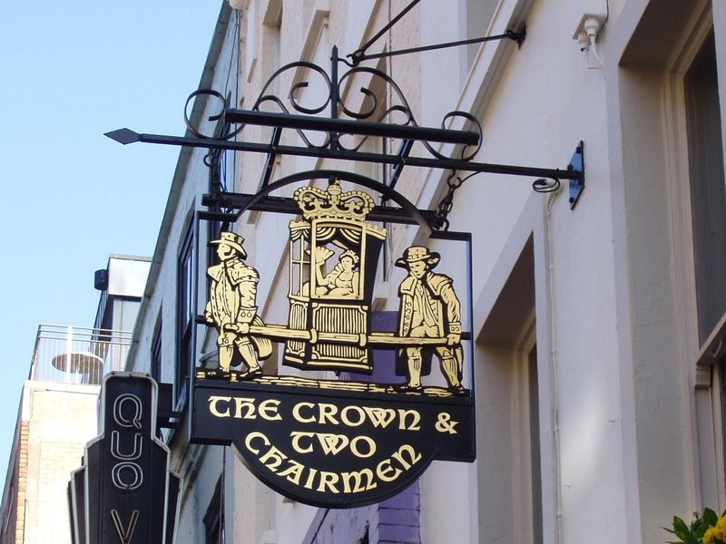 Crown & 2 Chairmen-3 Apr 2023. (Pub, External, Sign). Published on 09-04-2023 