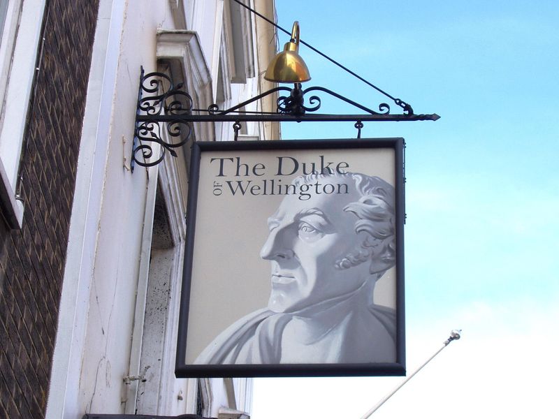 Duke of Wellington Marylebone W1 sign Sep 2017. (Pub, External, Sign). Published on 11-09-2017