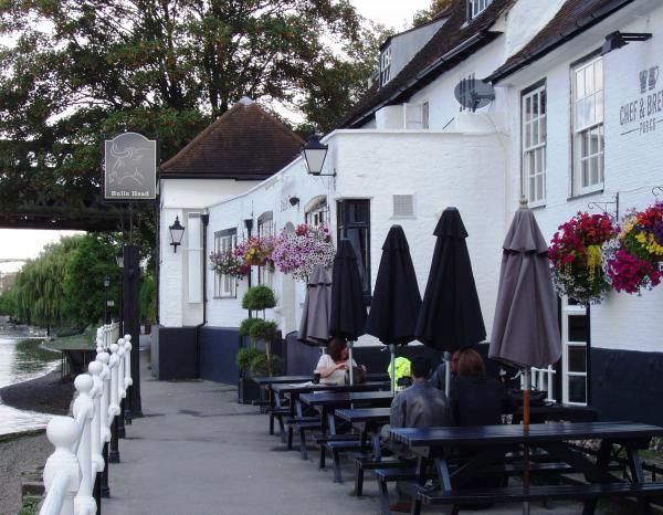 Bulls Head W4 riverside. (Pub, External, Key). Published on 22-08-2014