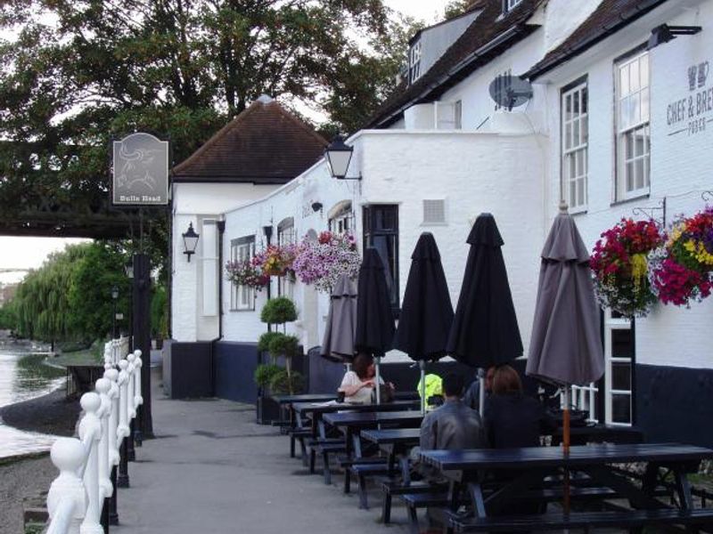 Bulls Head W4 riverside. (Pub, External, Key). Published on 22-08-2014