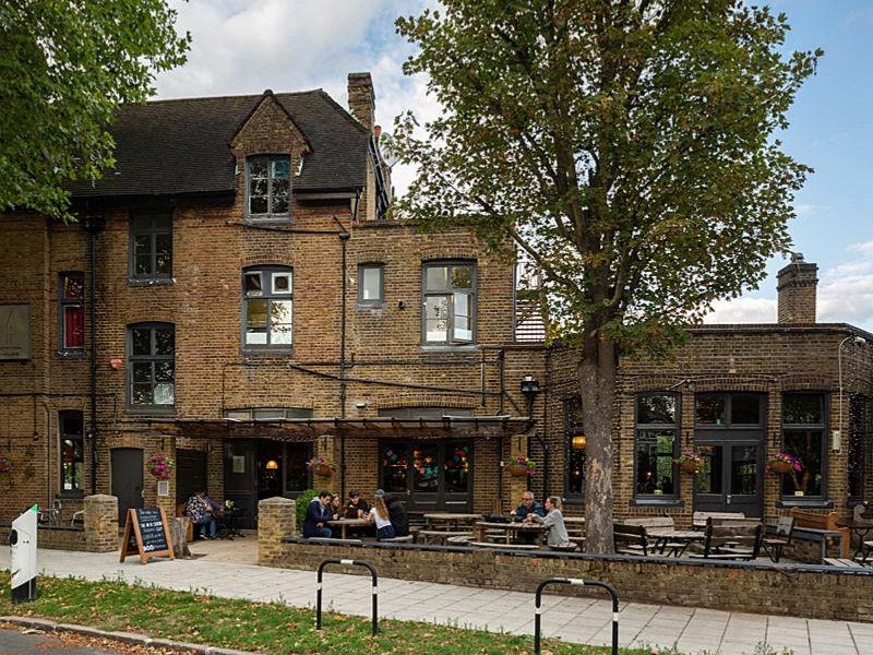 The Station House. (Pub, External, Key). Published on 01-08-2022