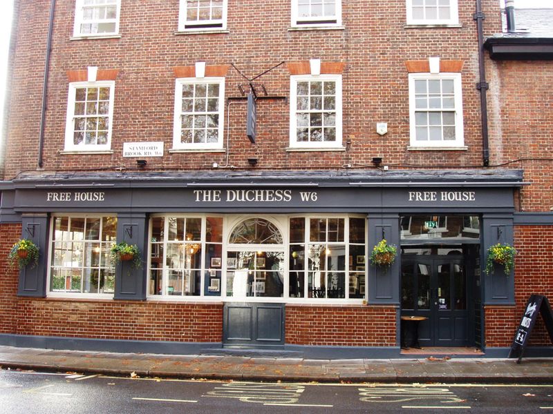 Duchess W6-3 Nov 2018. (Pub, External). Published on 11-11-2018 