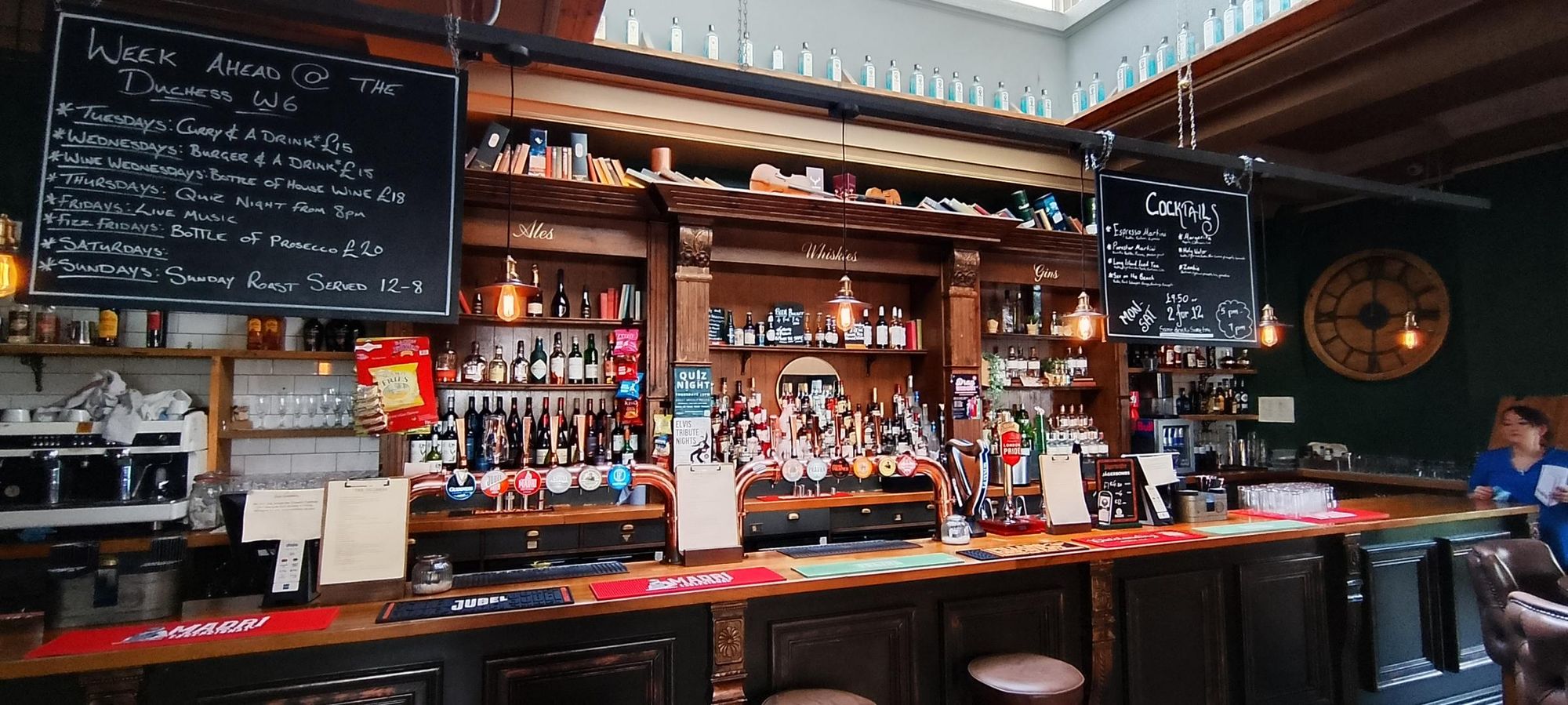 Taken 5 Oct 25. (Bar). Published on 05-10-2025