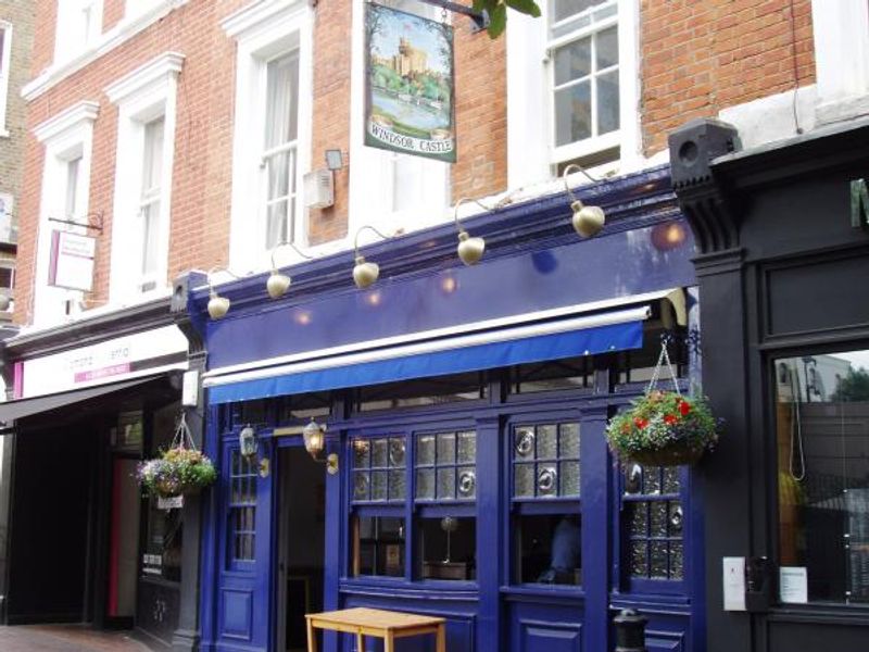 Maida Vale, Windsor Castle. (Pub, External, Key). Published on 06-08-2013