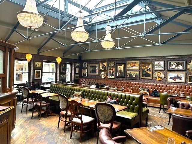 Prince Alfred Maida Vale interior. (Pub, Restaurant). Published on 15-06-2026