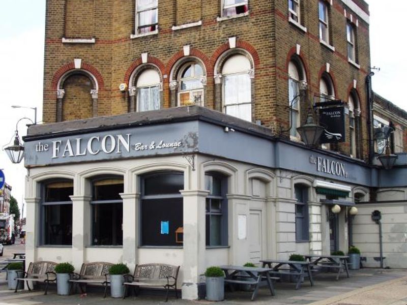 West Kilburn, Falcon1. (Pub, External). Published on 06-08-2013
