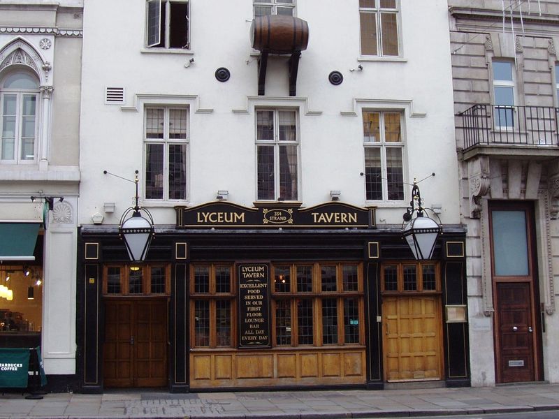 Lyceum Tavern WC2 Jan 2017. (Pub, External, Key). Published on 08-01-2017
