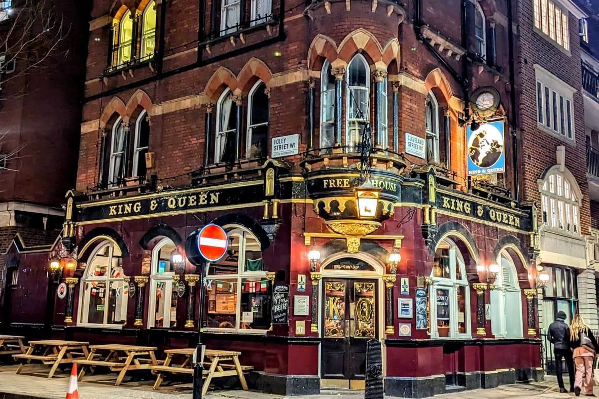 At night. (Pub, External). Published on 27-11-2024
